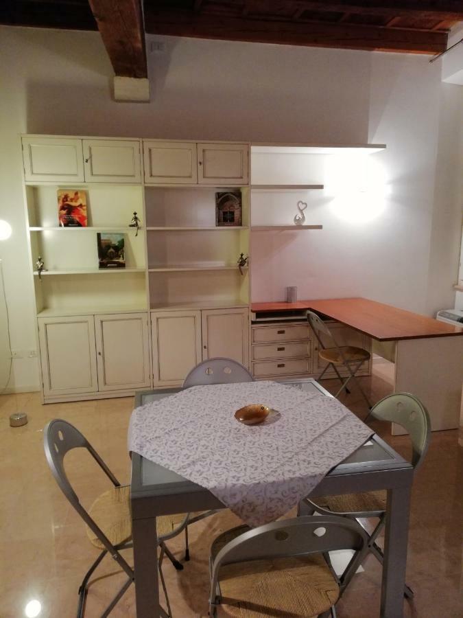 Note D'Arena & Sauna Apartment Verona Bagian luar foto