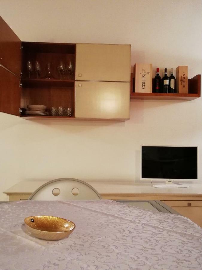 Note D'Arena & Sauna Apartment Verona Bagian luar foto