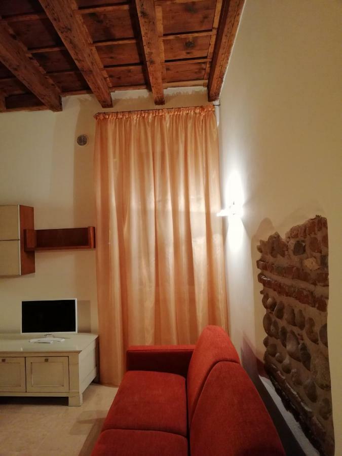 Note D'Arena & Sauna Apartment Verona Bagian luar foto