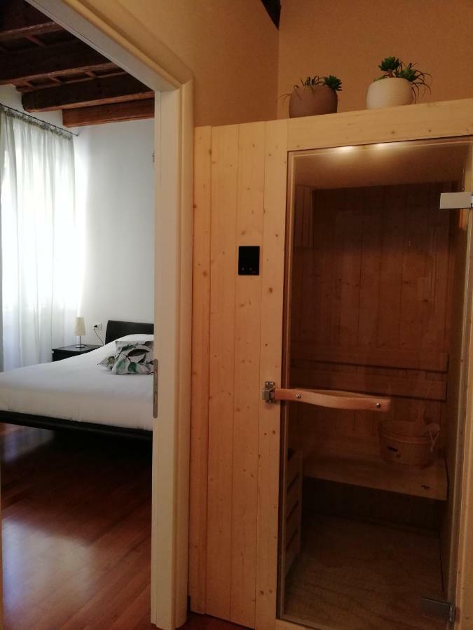 Note D'Arena & Sauna Apartment Verona Bagian luar foto