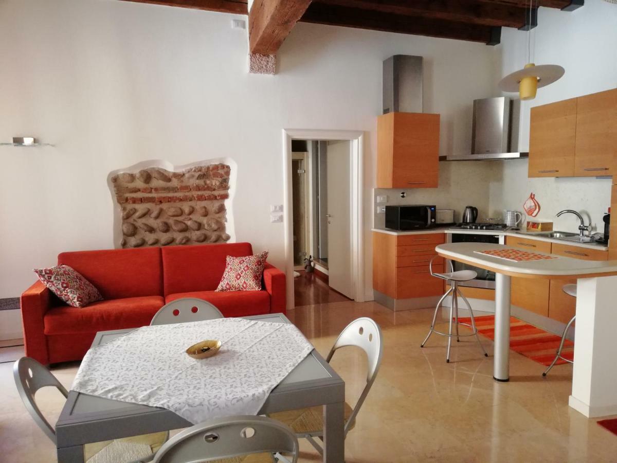 Note D'Arena & Sauna Apartment Verona Bagian luar foto